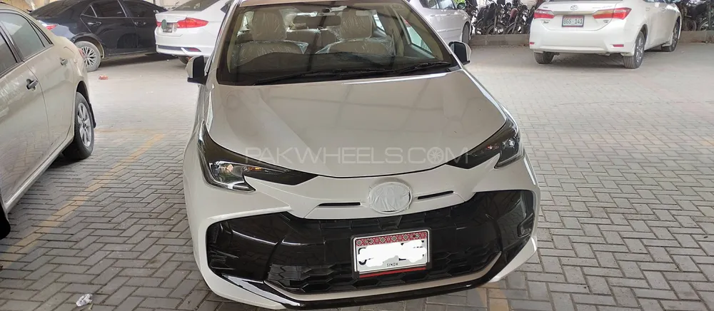 Toyota Yaris Sedan 2025 for Sale in Karachi Image-1