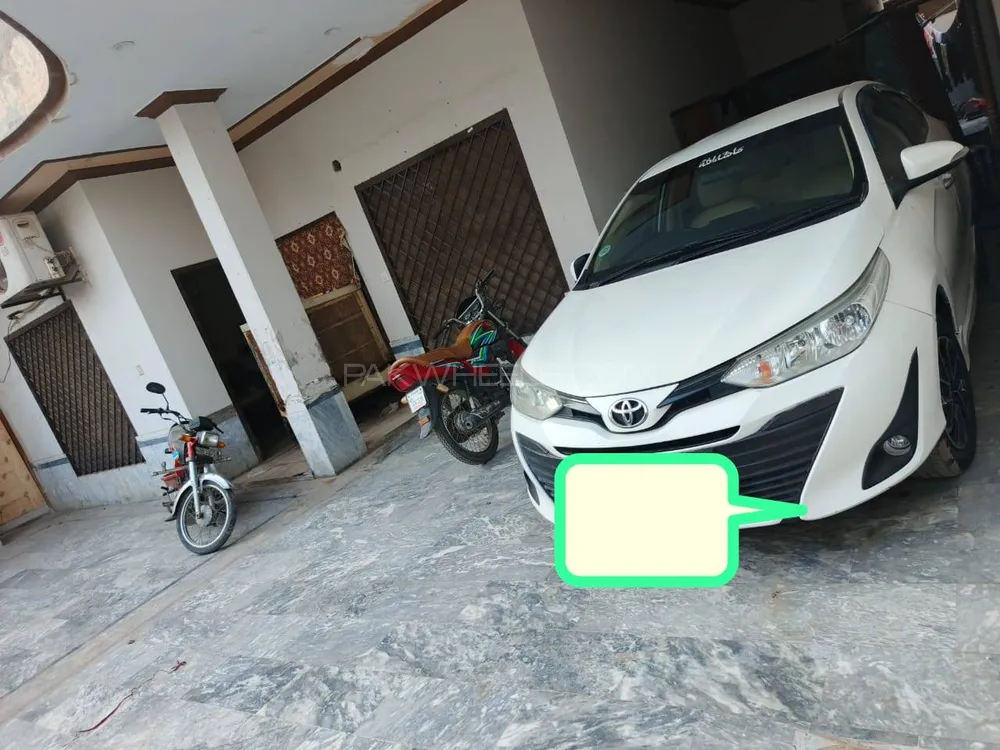 Toyota Yaris Sedan 2020 for Sale in Multan Image-1