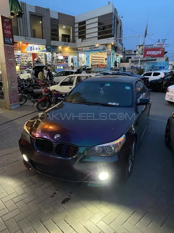 BMW 5 Series 2003 for Sale in Multan Image-1