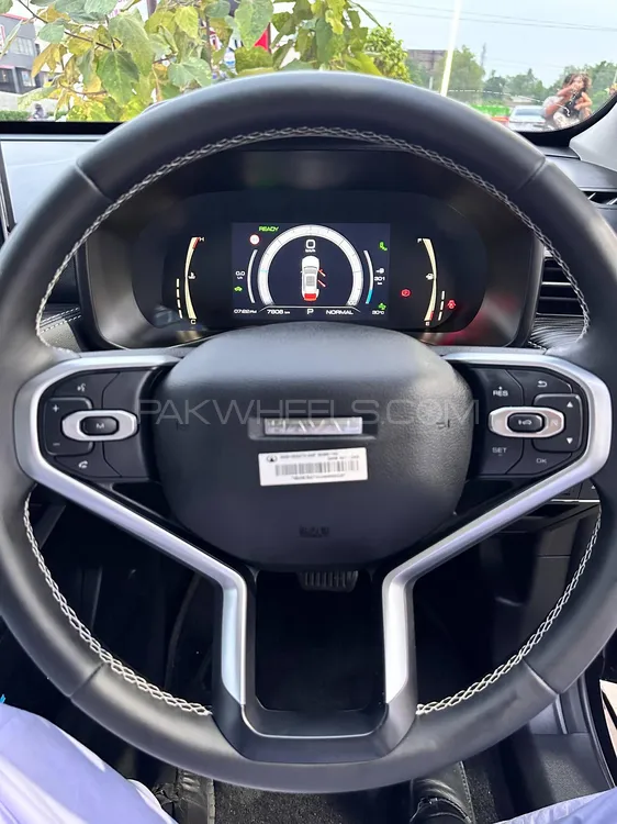 Haval Jolion 2025 for Sale in Peshawar Haval Jolion 2025 for Sale in Peshawar Image-9