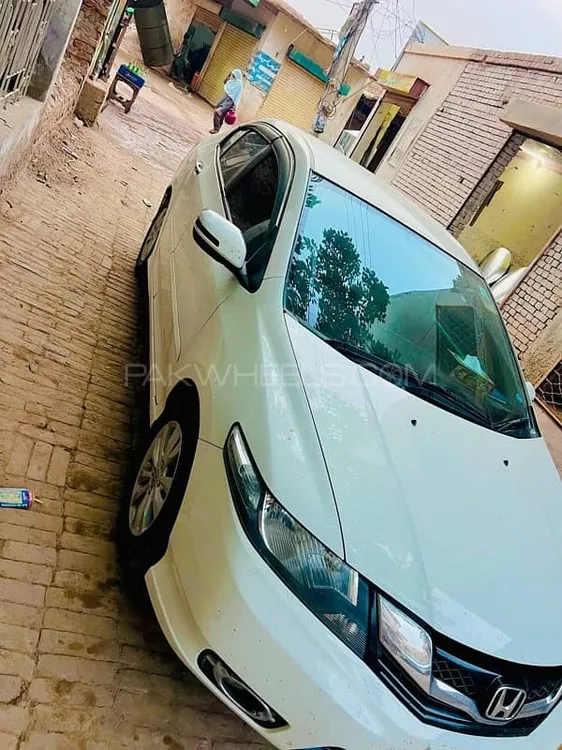 Honda City 2018 for Sale in Islamabad Image-1