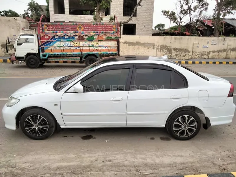 Honda Civic 2005 for Sale in Lahore Image-1
