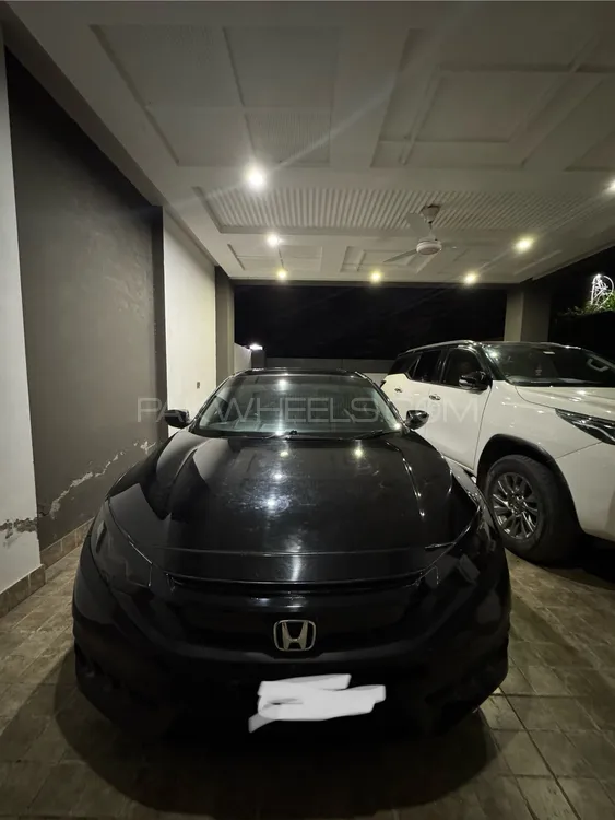 Honda Civic 2016 for Sale in Multan Image-1