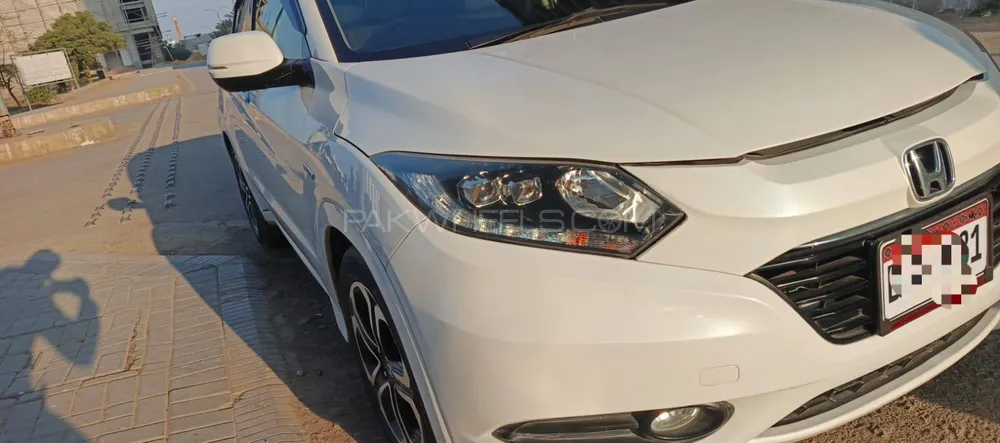 Honda Vezel 2016 for Sale in Karachi Image-1