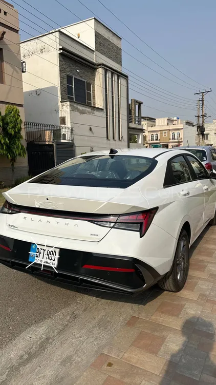 Hyundai Elantra 2025 for Sale in Faisalabad Image-1