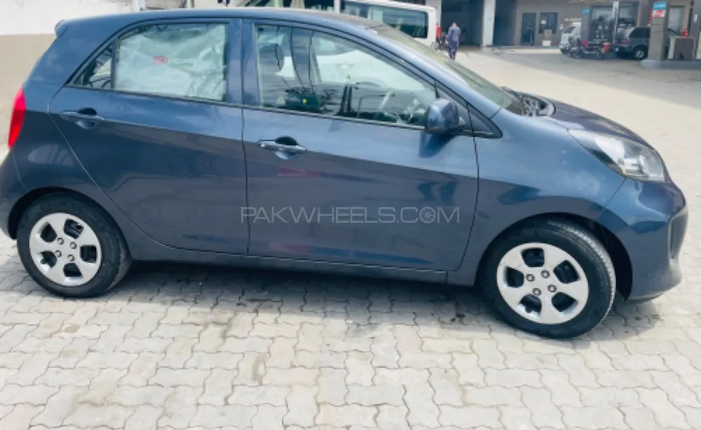 KIA Picanto 2023 for Sale in Lahore Image-1