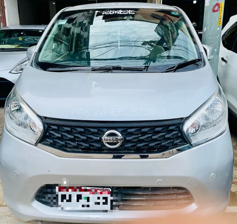 Nissan Dayz 2018 for Sale in Karachi Image-1