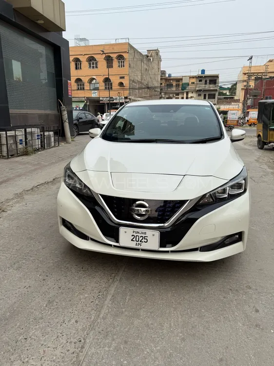 Nissan Leaf 2021 for Sale in Islamabad Image-1