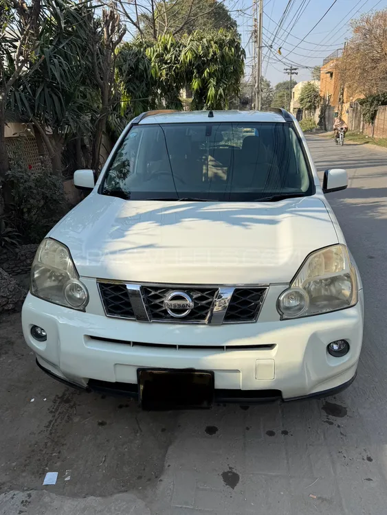 Nissan X Trail 2010 for Sale in Lahore Image-1