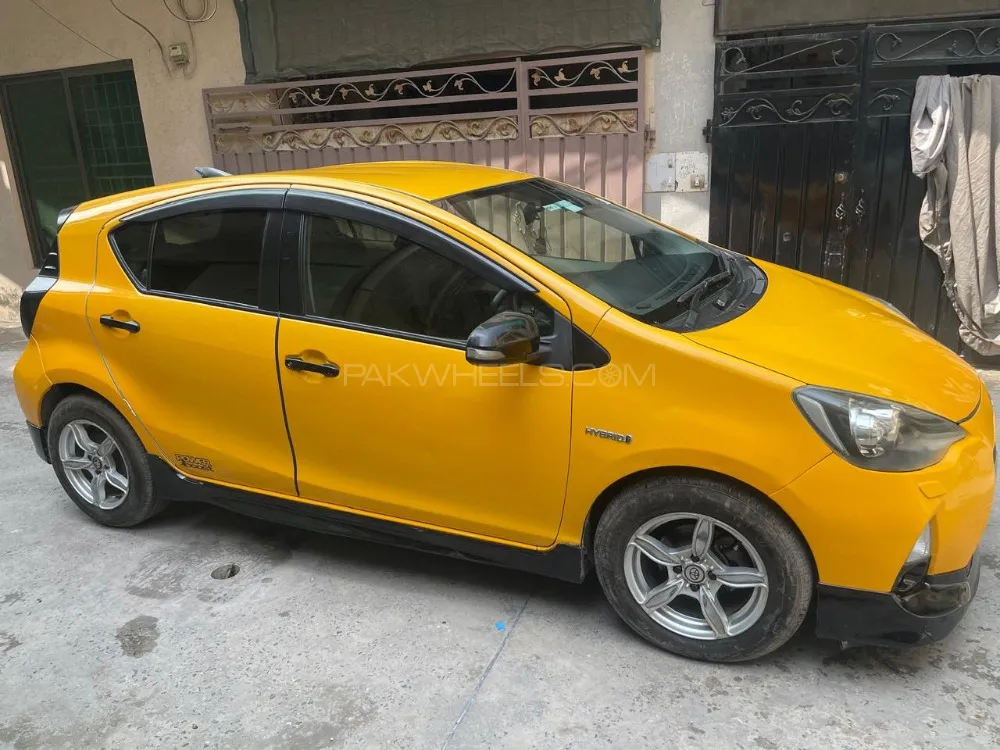Toyota Aqua 2012 for Sale in Lahore Image-1