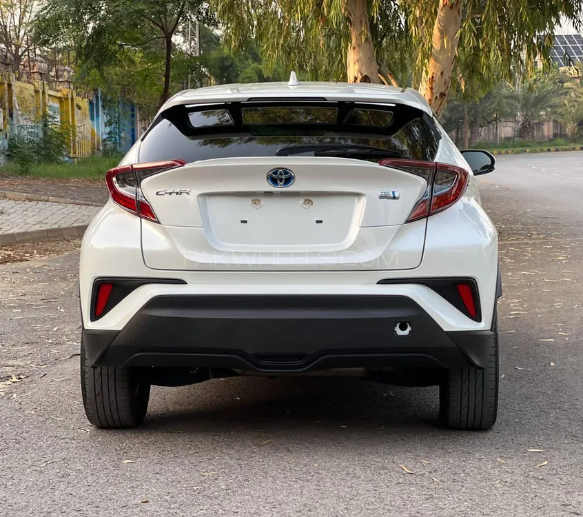 Toyota C-HR 2018 for Sale in Rawalpindi Toyota C-HR 2018 for Sale in Rawalpindi Image-8