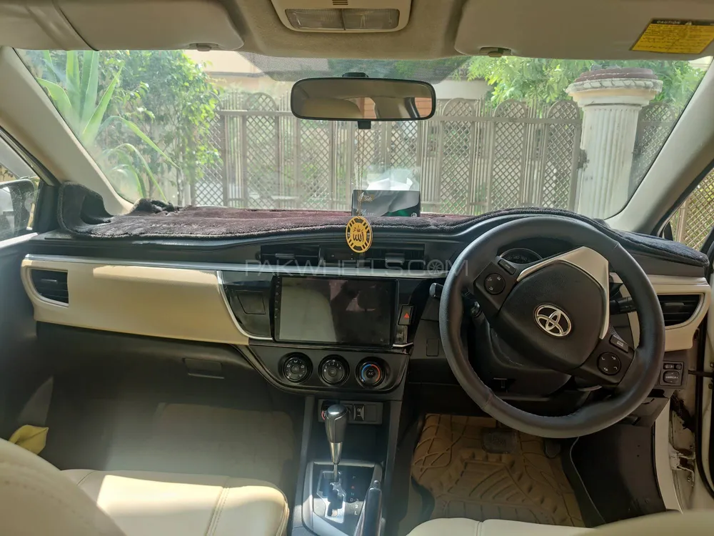 Toyota Corolla 2014 for Sale in Islamabad Image-1