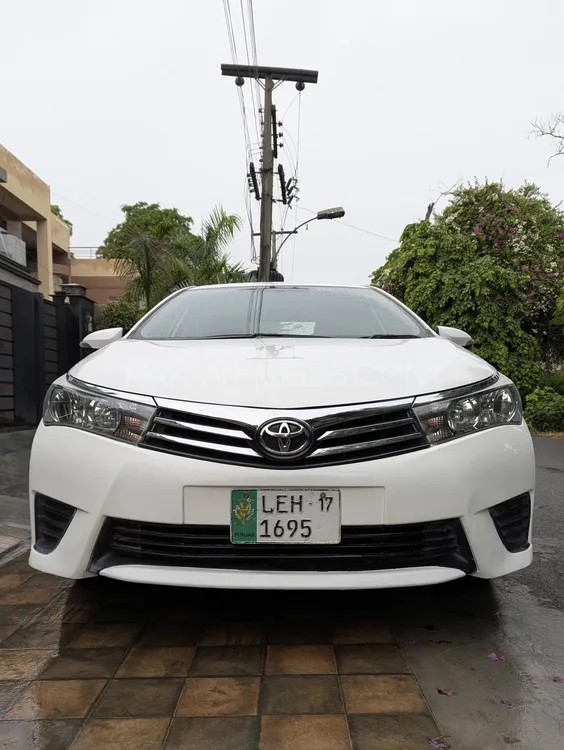 Toyota Corolla 2017 for Sale in Lahore Image-1