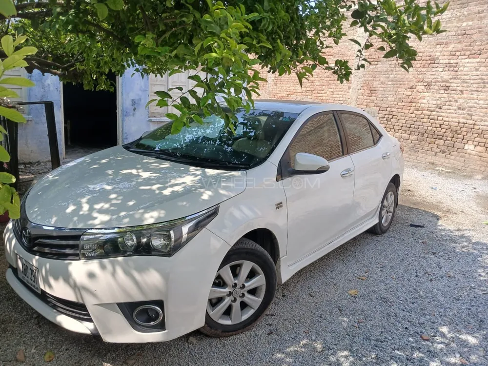 Toyota Corolla 2016 for Sale in Islamabad Image-1