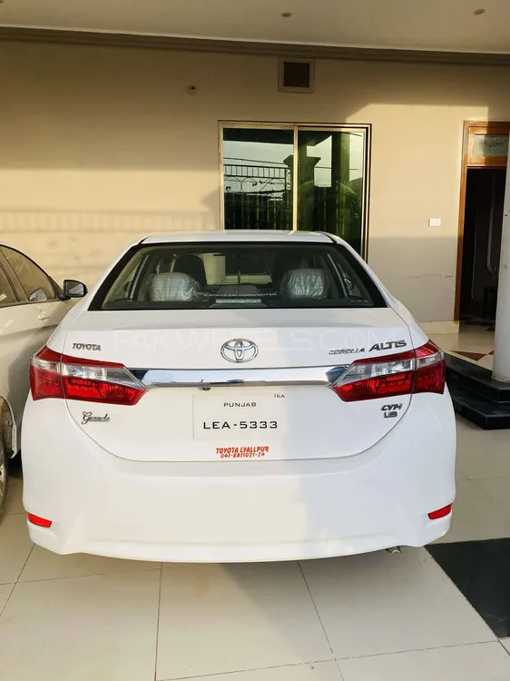 Toyota Corolla 2016 for Sale in Toba Tek Singh Image-1