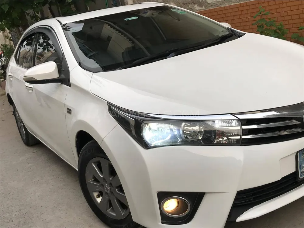 Toyota Corolla 2016 for Sale in Peshawar Image-1