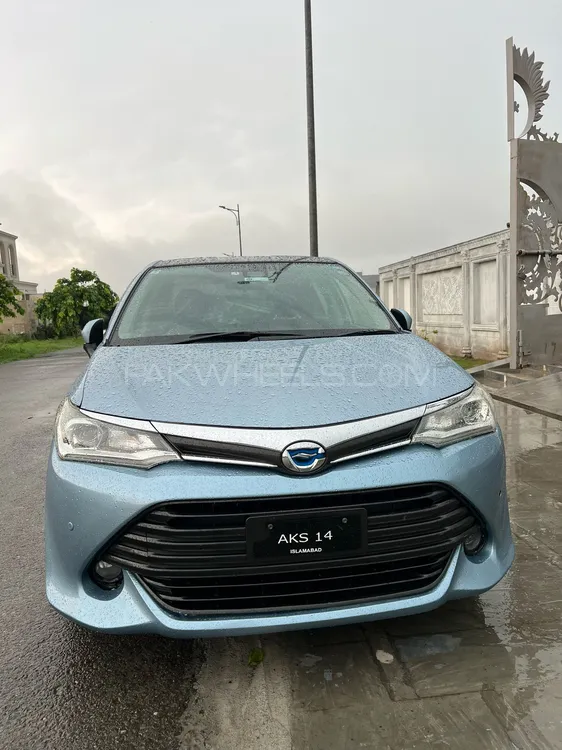 Toyota Corolla Axio 2015 for Sale in Lahore Image-1