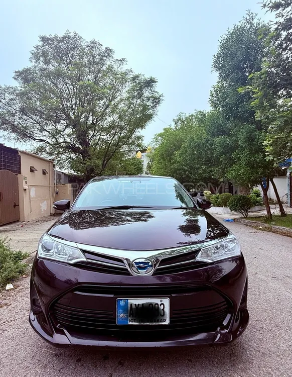 Toyota Corolla Axio 2018 for Sale in Islamabad Image-1