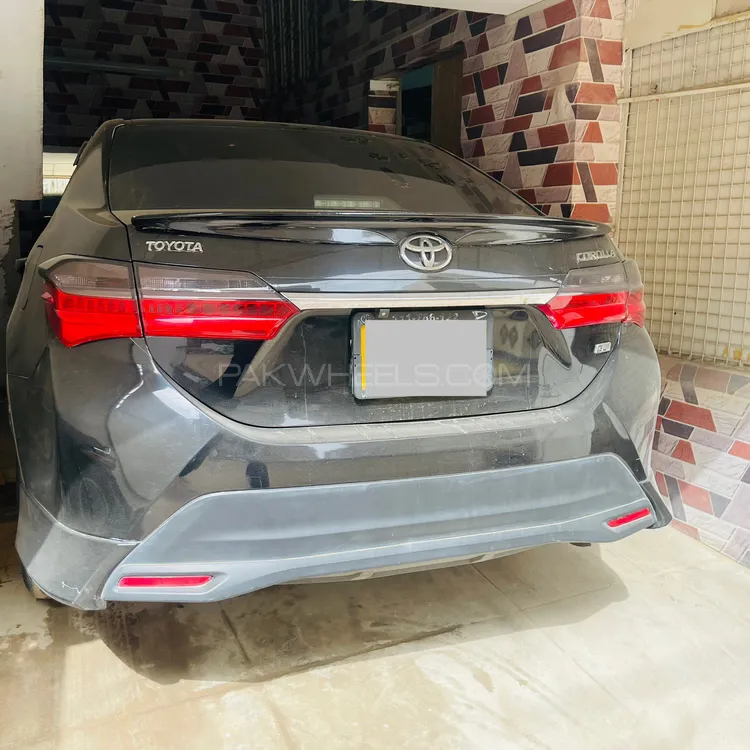 Toyota Corolla 2017 for Sale in Karachi Image-1