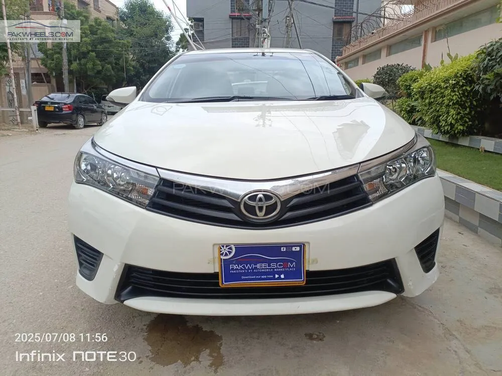 Toyota Corolla 2016 for Sale in Karachi Image-1