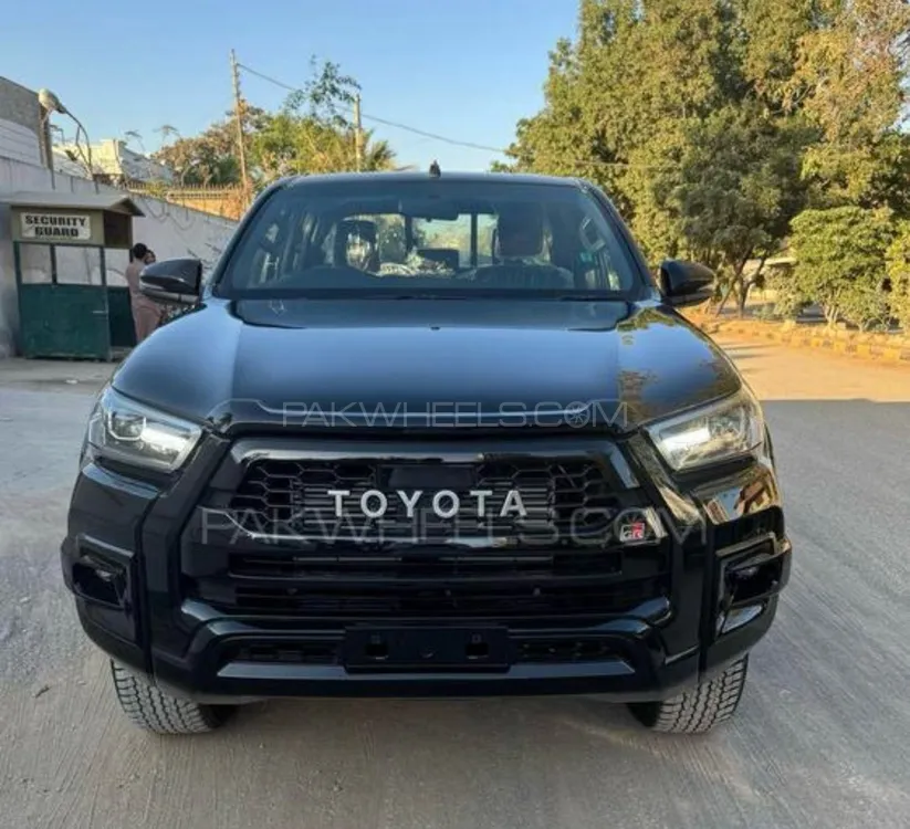 Toyota Hilux 2023 for Sale in Peshawar Image-1