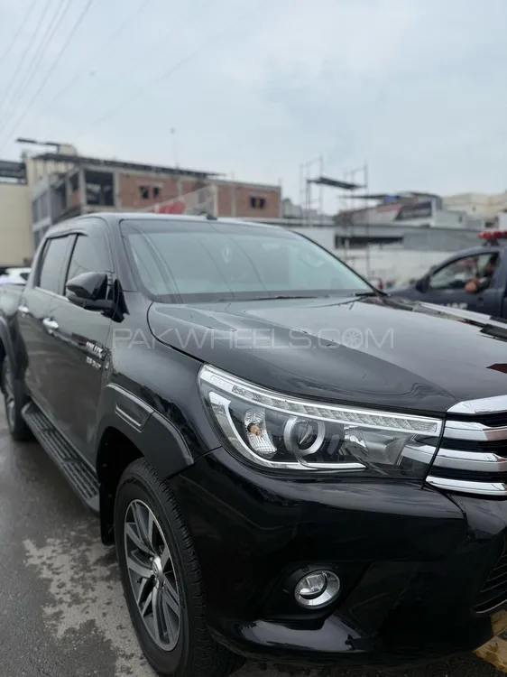 Toyota Hilux 2021 for Sale in Lahore Image-1