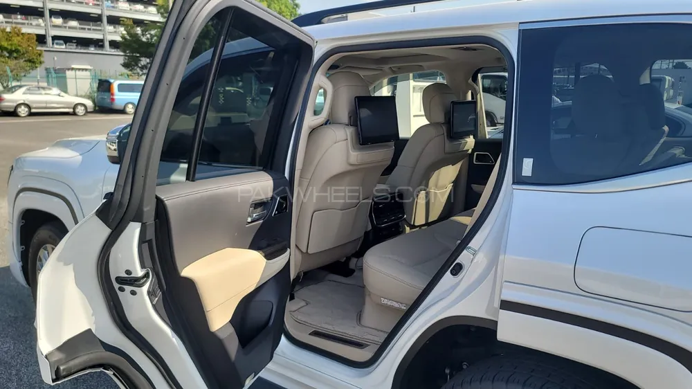 Toyota Land Cruiser 2022 for Sale in Islamabad Image-1