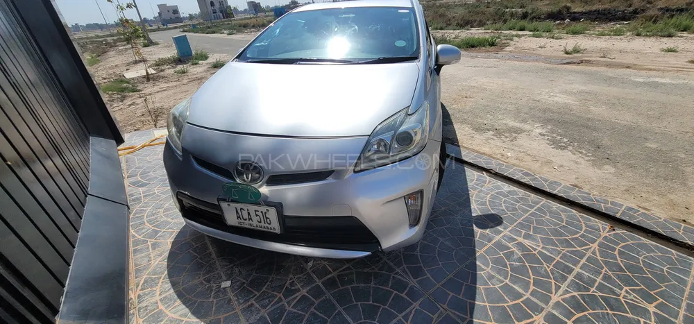 Toyota Prius 2012 for Sale in Multan Image-1