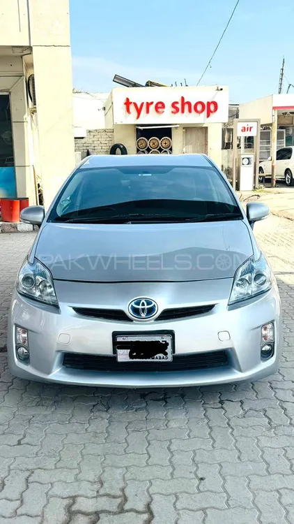 Toyota Prius 2014 for Sale in Islamabad Image-1