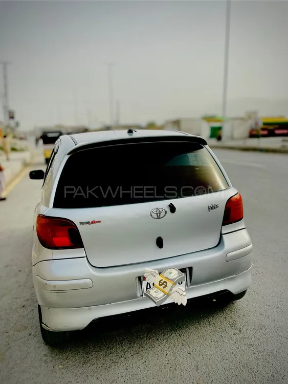 Toyota Vitz 2004 for Sale in Quetta Image-1