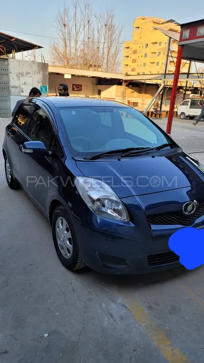Toyota Vitz 2006 for Sale in Lahore Image-1