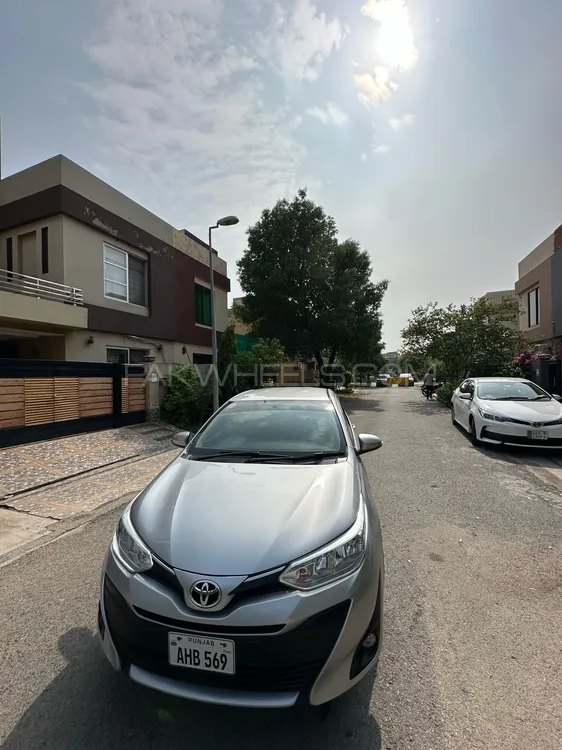 Toyota Yaris Sedan 2021 for Sale in Lahore Image-1