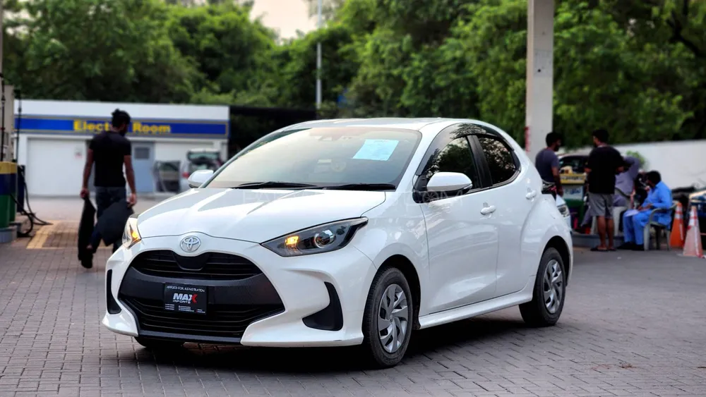 Toyota Yaris Hatchback 2021 for Sale in Lahore Image-1