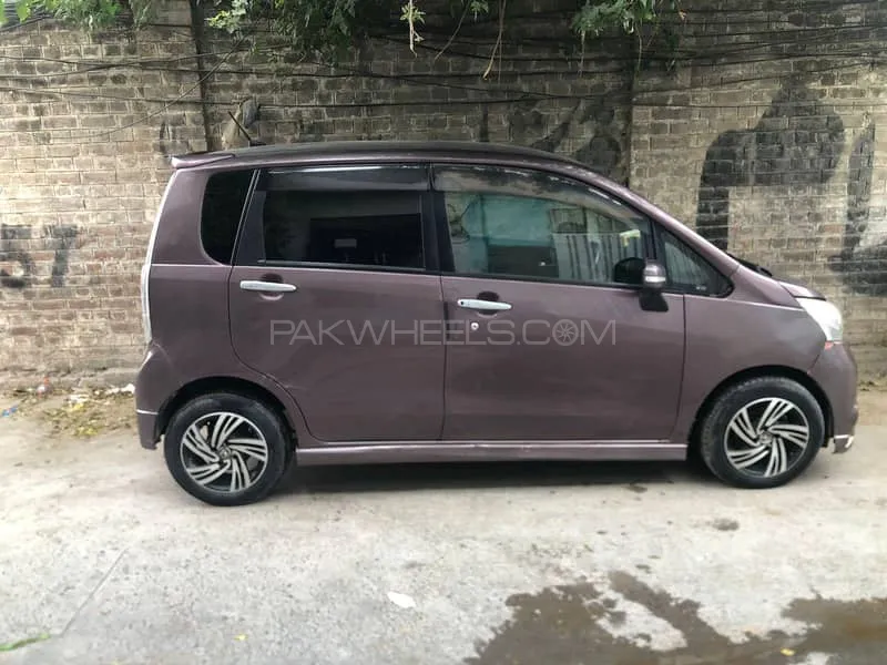 Daihatsu Move 2016 for Sale in Lahore Image-1