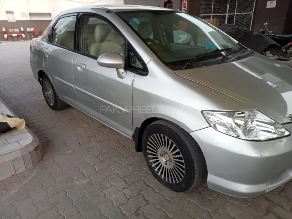 Honda City 2005 for Sale in Lahore Image-1