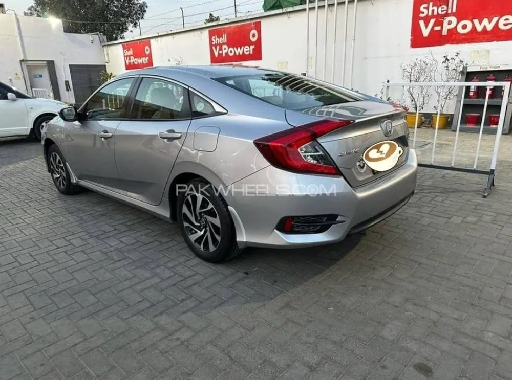 Honda Civic 2017 for Sale in Lahore Image-1