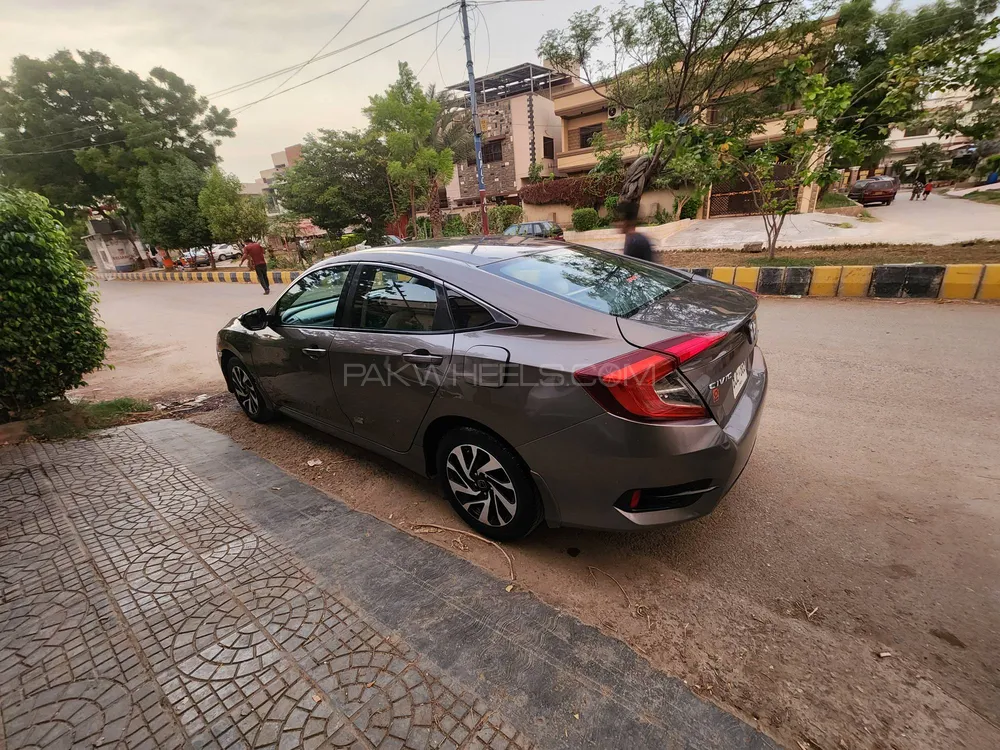 Honda Civic 2017 for Sale in Karachi Image-1