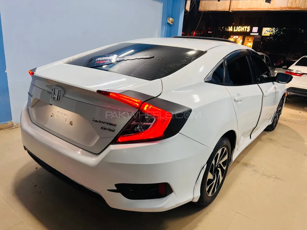Honda Civic 2017 for Sale in Hyderabad Image-1
