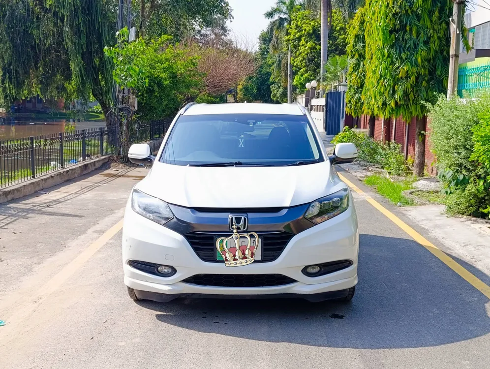 Honda Vezel 2014 for Sale in Lahore Image-1