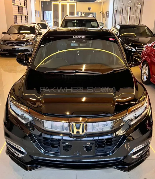 Honda Vezel 2018 for Sale in Islamabad Image-1