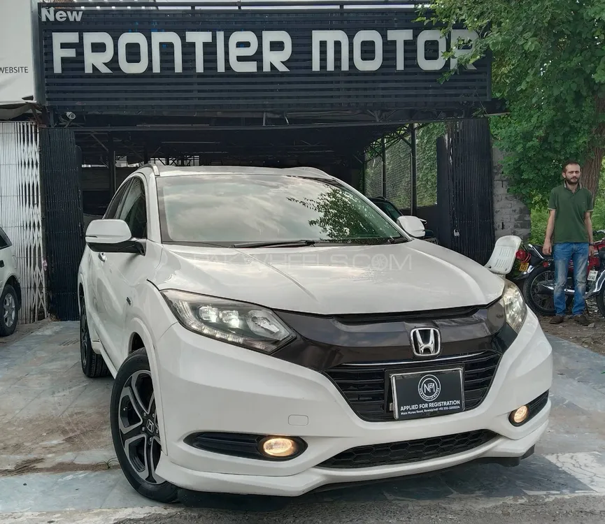 Honda Vezel 2015 for Sale in Rawalpindi Image-1