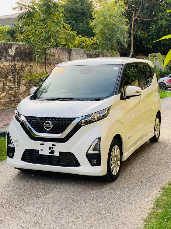Nissan Dayz 2023 for Sale in Islamabad Image-1