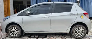 Toyota Vitz F 1.0 2011 for Sale