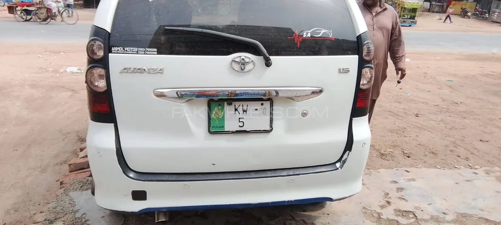 Toyota Avanza 2010 for Sale in Khanewal Image-1
