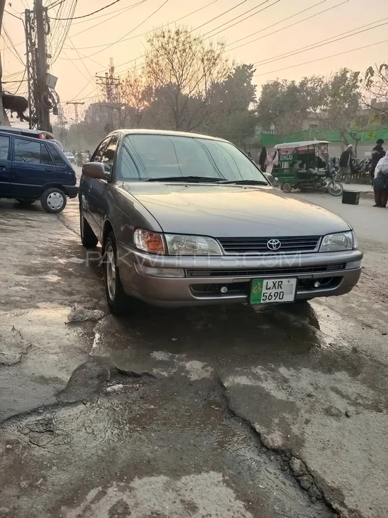 Toyota Corolla 2000 for Sale in Peshawar Image-1