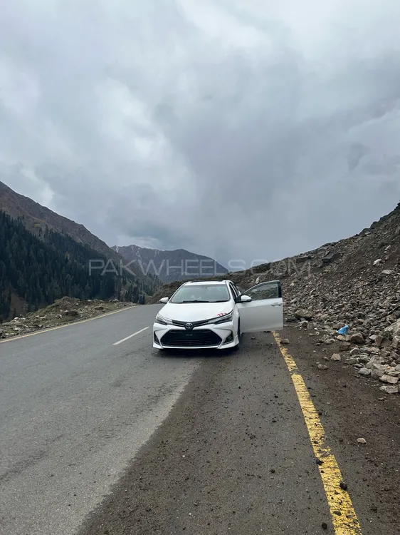Toyota Corolla 2017 for Sale in Peshawar Image-1