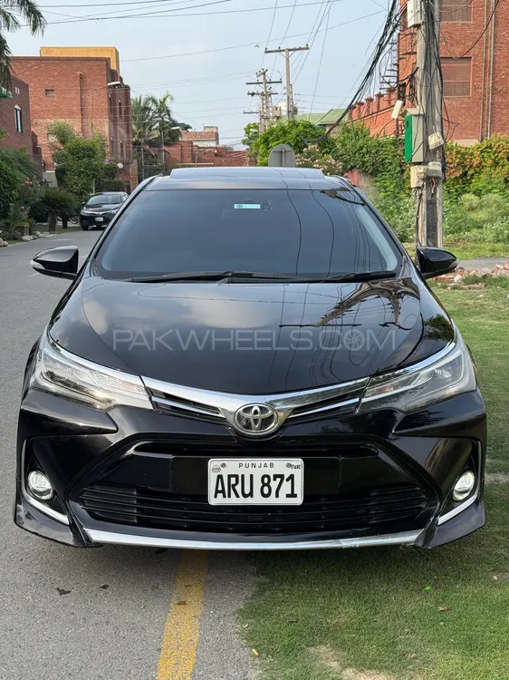 Toyota Corolla 2021 for Sale in Lahore Image-1