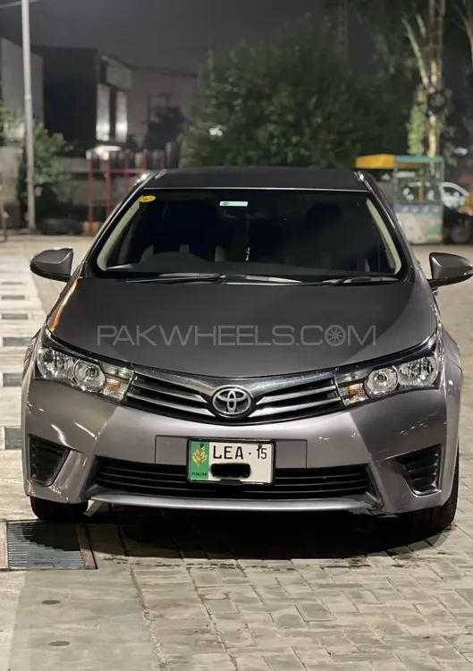 Toyota Corolla 2015 for Sale in Gujranwala Image-1