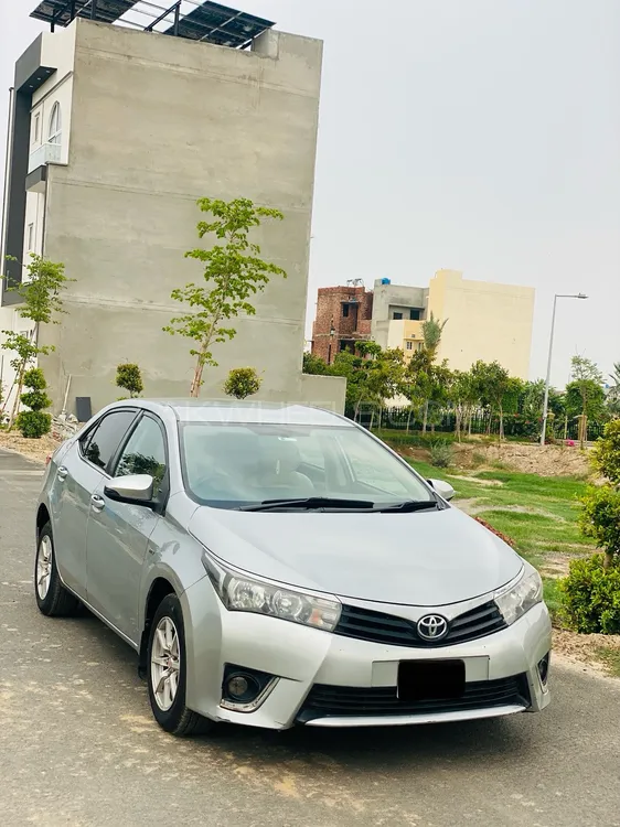 Toyota Corolla 2016 for Sale in Lahore Image-1