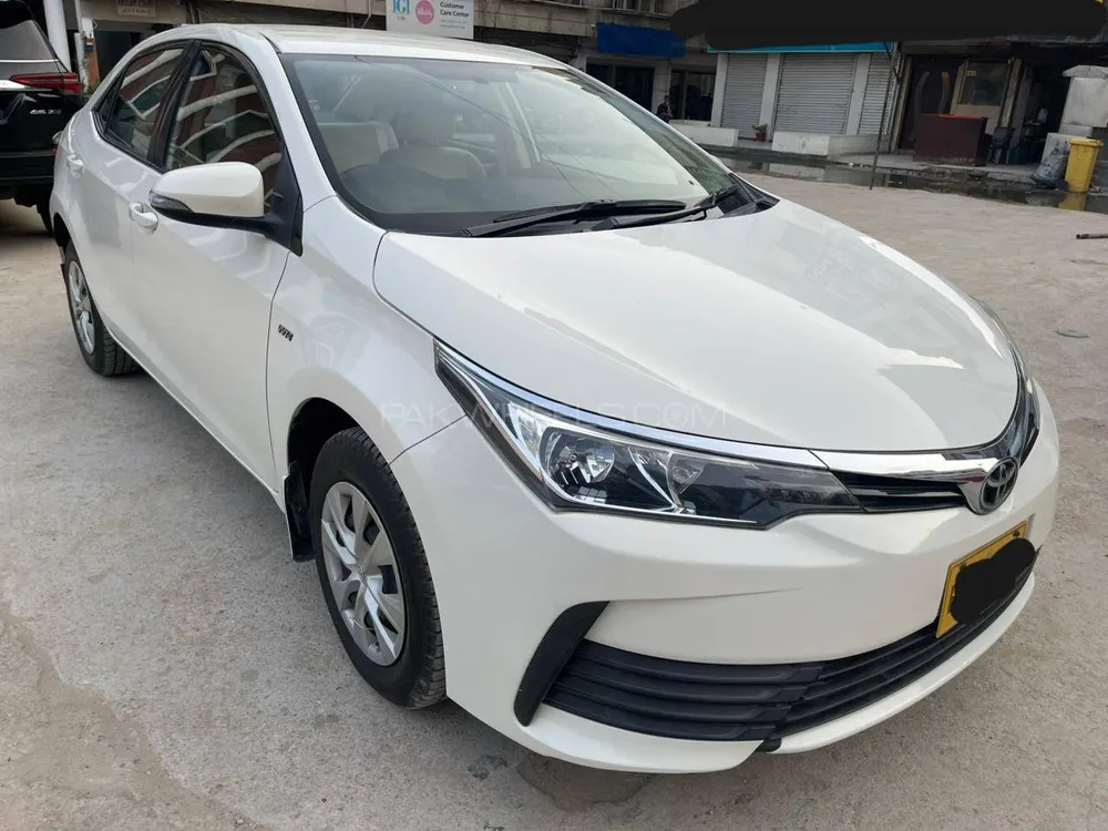 Toyota Corolla 2018 for Sale in Karachi Image-1